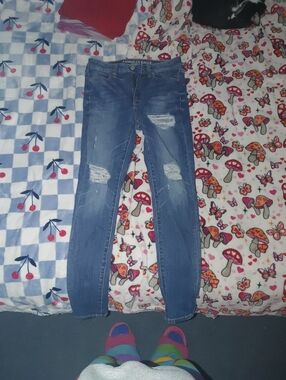 American Eagle Outfitters Women's Distressed Medium Blue Skinny Jeans